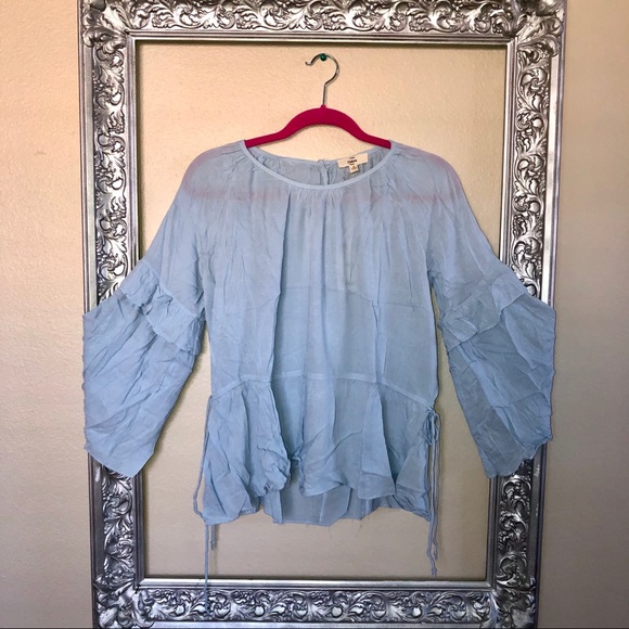 Flowy Blue Bell Sleeve Blouse - Picture 5 of 11